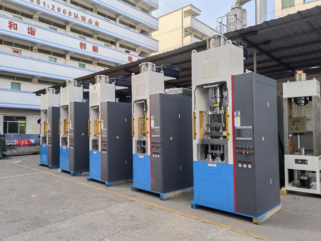 硬質(zhì)合金、電子陶瓷、磁性材料粉末成型伺服壓機