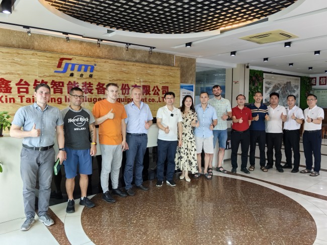熱烈歡迎俄羅斯客人蒞臨鑫臺(tái)銘參觀考察